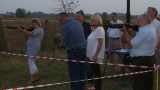 Strzelanie z wiatrówek oceniało wyznaczone przez organizatorów jury, które odbywalo się z  zachwaniem zasad bezpieczenstwa, nad którymi czuwali Kaźimierz Mikła, Zbyszek Sośnicki i Antek Jabłoński.